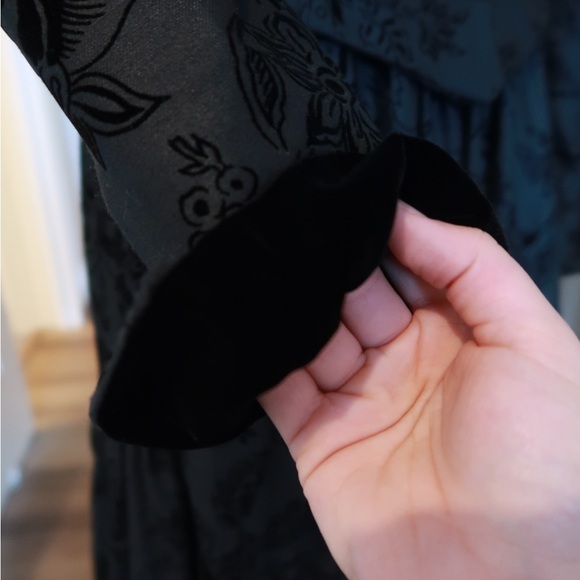 (Vintage/Designer) Giorgio Beverly Hills Renaissance Inspired Two Piece Set - Picture 5 of 11